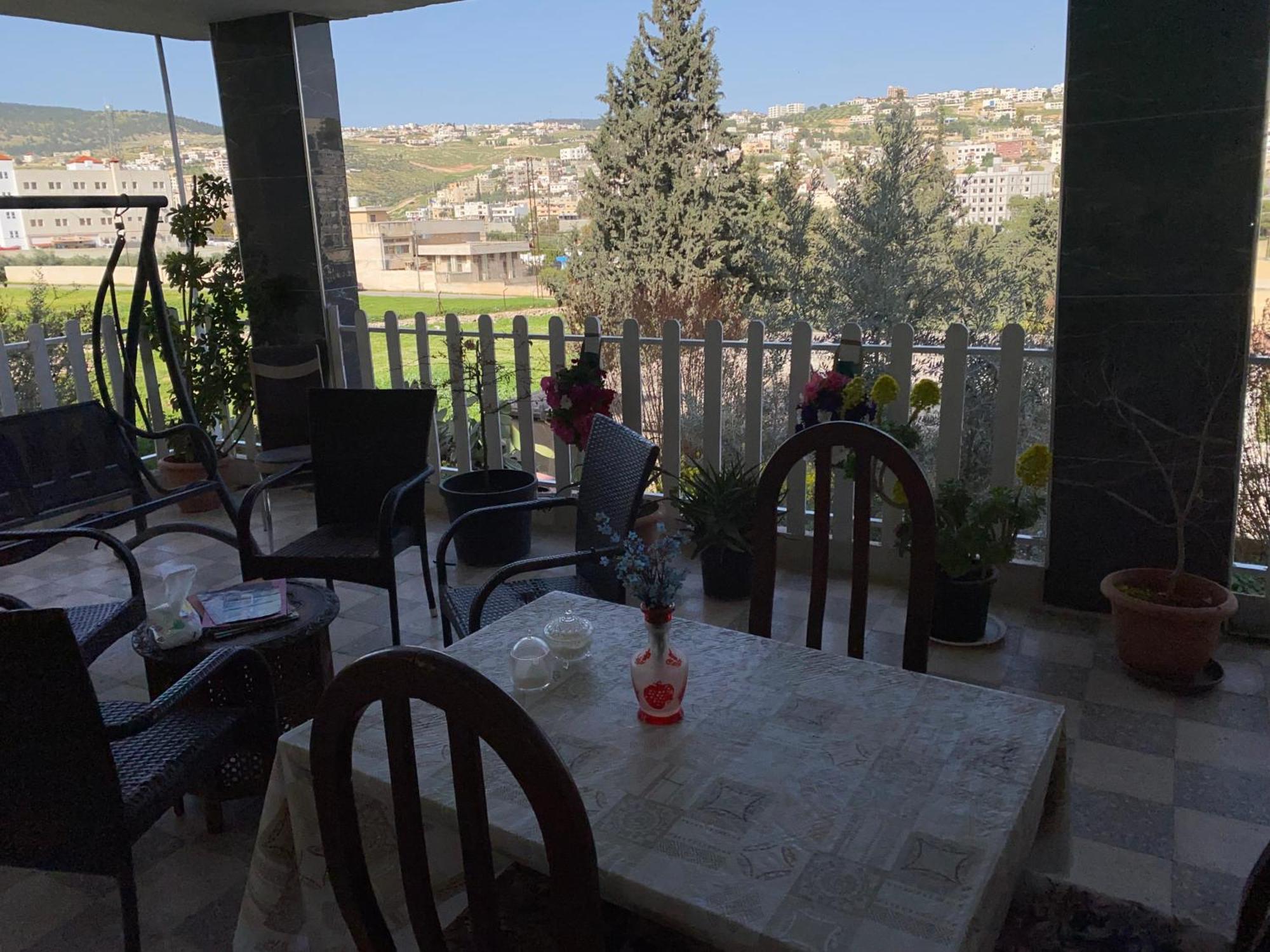 Huseein Rooms Jarash Exterior foto